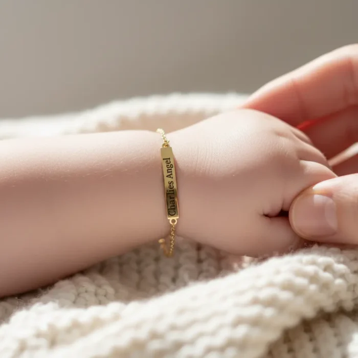Baby Bar Bracelet 18k - Gold - Image 4
