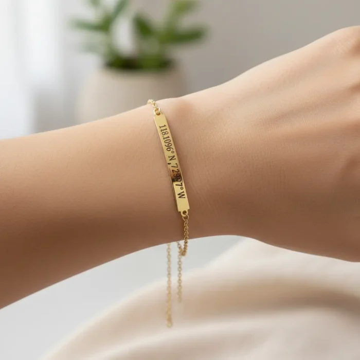Bar Bracelet - Gold - Image 3